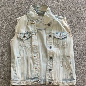 Jean Vest